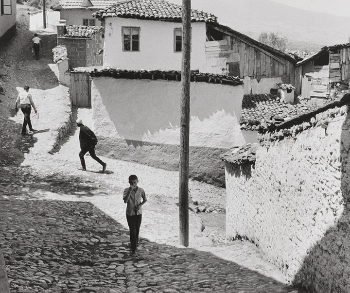 Gallery of Photos by Henri Cartier-Bresson-50s & 60s