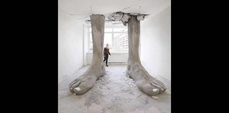 "Ego Erectus" a giant statue of human legs