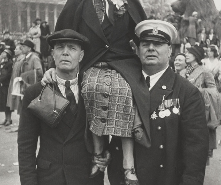 Gallery of Photos by Henri Cartier-Bresson-30s & 40s