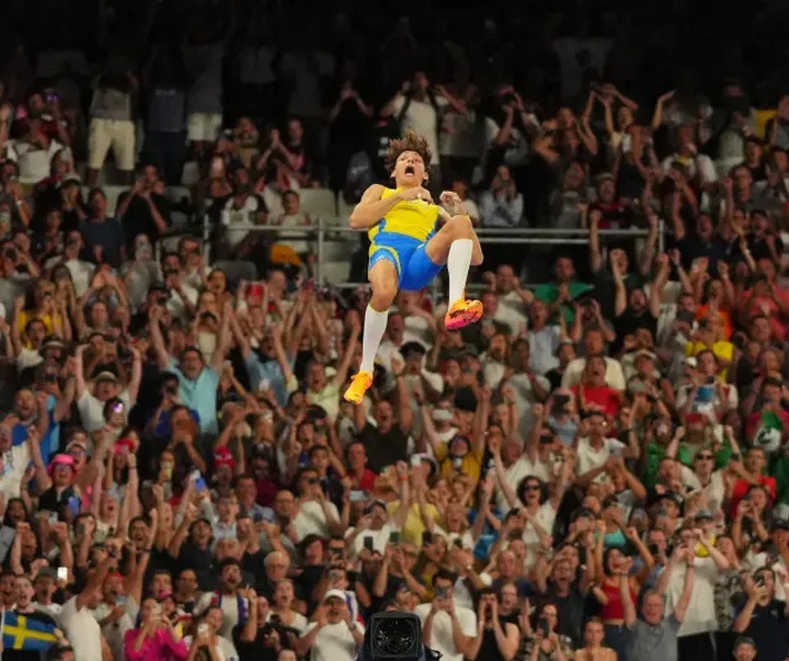 Gallery of the Best Photos of 2024