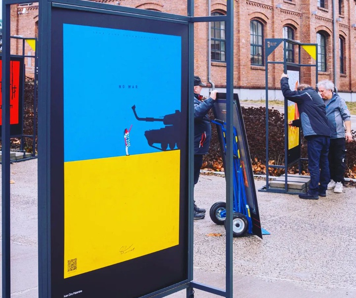 Gallery of Graphics by Ivan Ciro Palomino - Peru