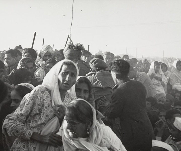 Gallery of Photos by Henri Cartier-Bresson-30s & 40s