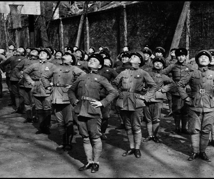 Gallery of World War II photos by Robert Capa-Hungary