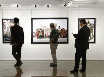 عکس‌هایی دیده نشده از عملیات بیت‌المقدس بر دیوار خانه عکاسان ایران