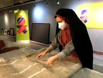 تحویل اصل آثار هنرمندان به چهاردهمین جشنواره هنرهای تجسمی فجر آغاز شد.