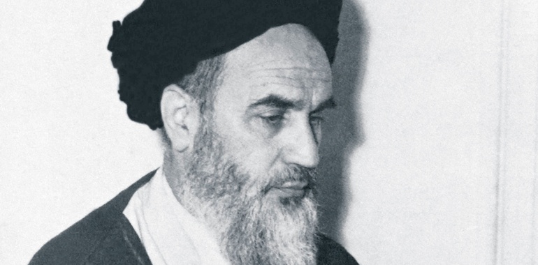 عکس امام خمینی قبل از انقلاب با کیفیت قابل چاپ