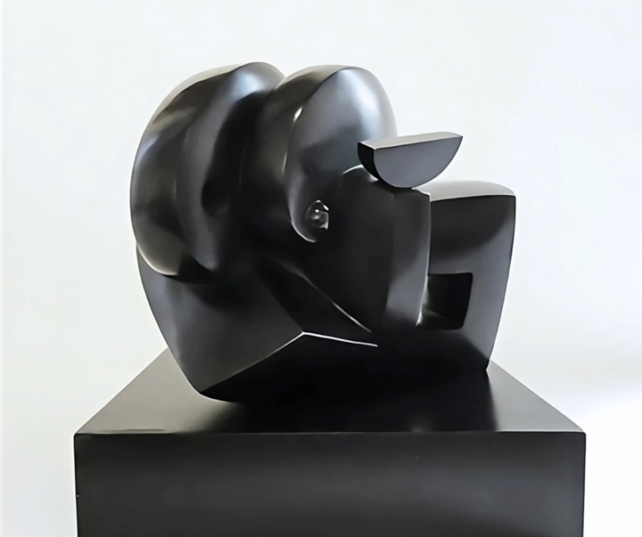 گالری آثار مجسمه و حجم سوفیا واری از یونان