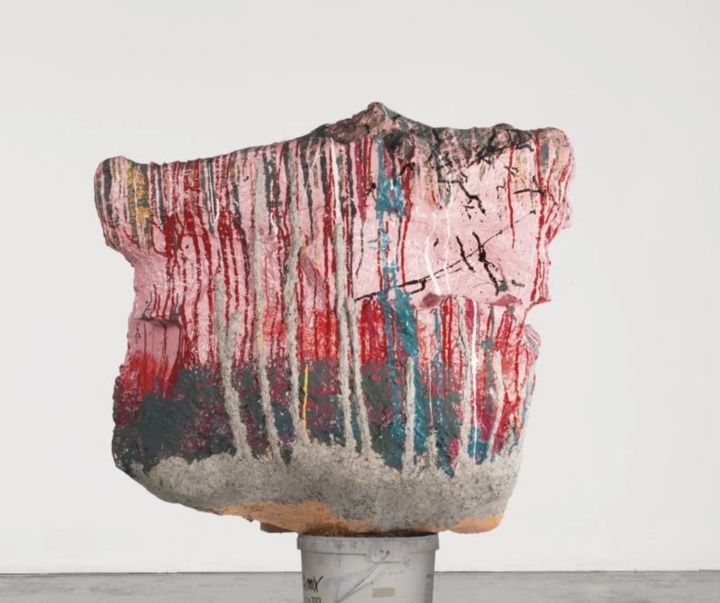 گالری آثار حجم و مجسمه فرانتس وست از اتریش