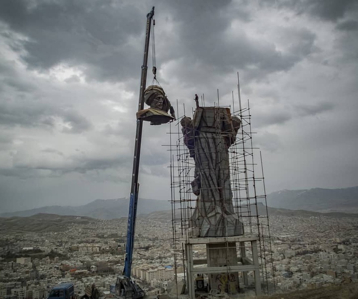 گالری آثار طراحی، نقاشی و حجم هادی ضیاءالدینی