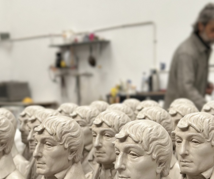 گالری مجسمه‌های کارلوس بناویدز از آرژانتین