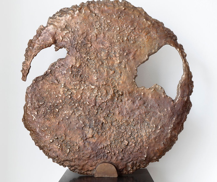 آثار مجسمه ، حجم و نقش برجسته { سوفی مارشام } از انگلیس