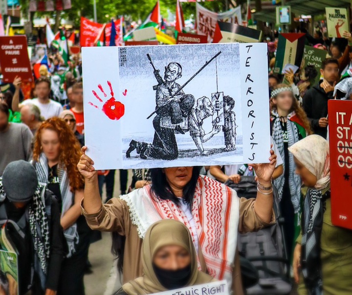 گالری آثار کارتون حسن منصره از فلسطین