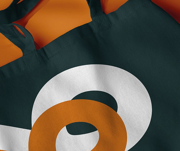 گالری آثار گرافیک و برندسازی روس‌آنجلا لوزا از کلمبیا