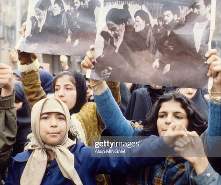 گالری عکس های تصویر انقلاب در قاب دوربین