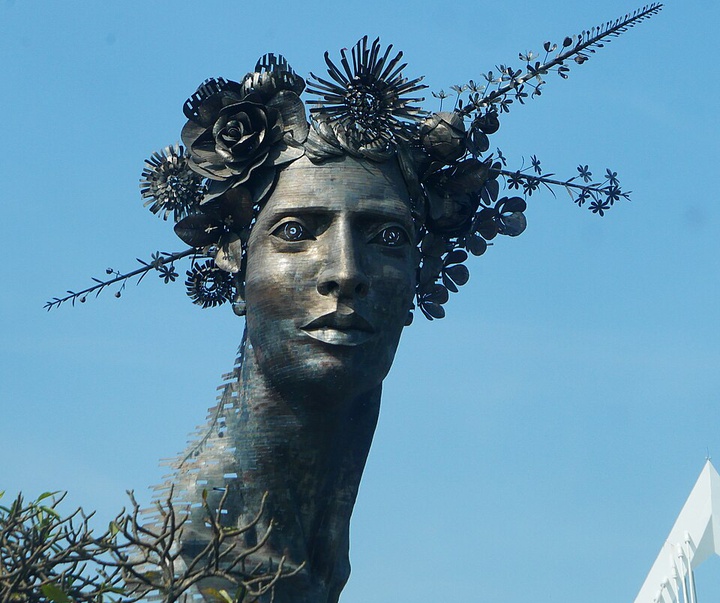 گالری آثار مجسمه و حجم رافائل سان خوان از کوبا