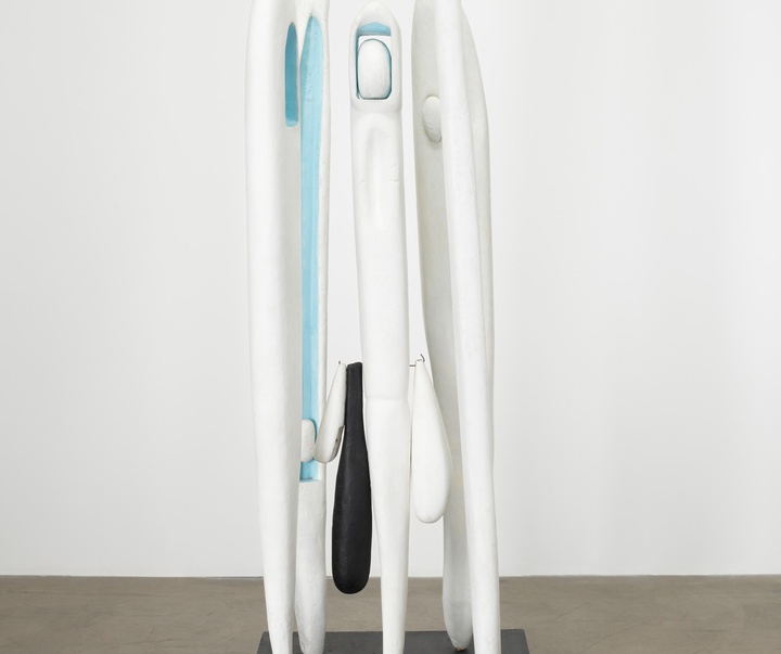 گالری مجسمه‌های لوئیز بورژوا هنرمند فرانسوی آمریکایی