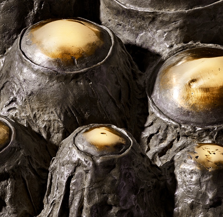 گالری مجسمه‌های لوئیز بورژوا هنرمند فرانسوی آمریکایی