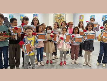 نمایشگاه نقاشی کودکان مهریار در پردیس سینمایی بهمن سنندج