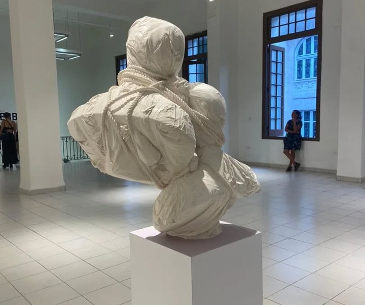 گالری آثار مجسمه و حجم یینیر نونز لوپز از کوبا