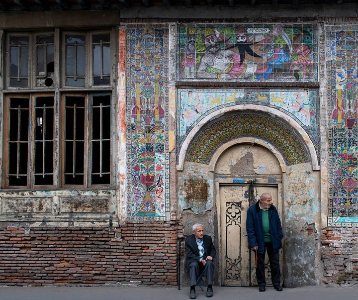 گالری عکس های ارغوان حاذق از ایران