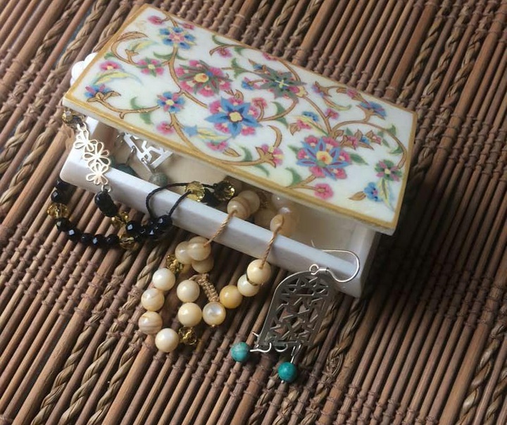 گالری آثار گل و مرغ و تذهیب شهلا قاضی زاده از ایران