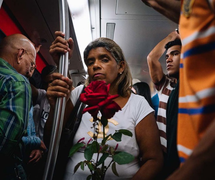 عکس های خیابانی و مستند اجتماعی { لنی رویز } از ونزوئلا ( بخش دوم }