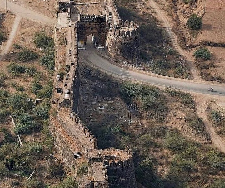 گالری آثار عکس روزنامه سپیده‌دم از پاکستان