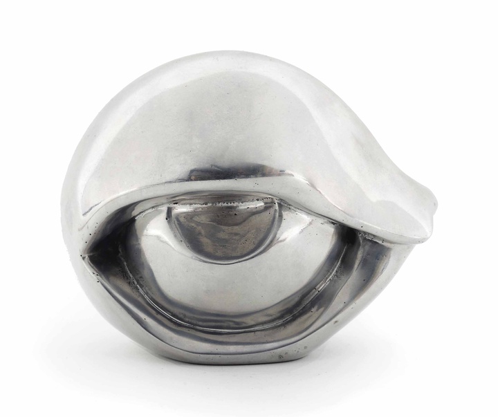 گالری مجسمه‌های لوئیز بورژوا هنرمند فرانسوی آمریکایی