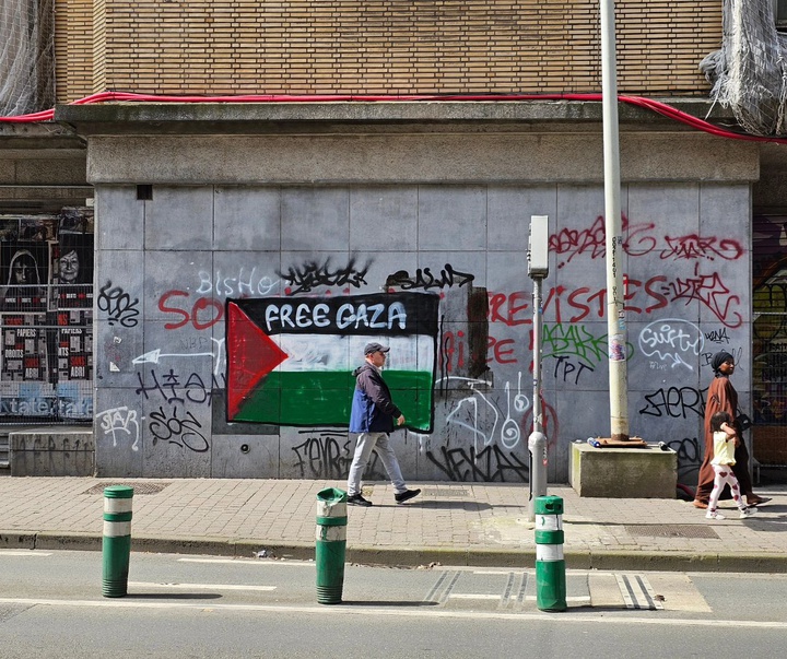 گالری نقاشی‌های خیابانی با موضوع فلسطین