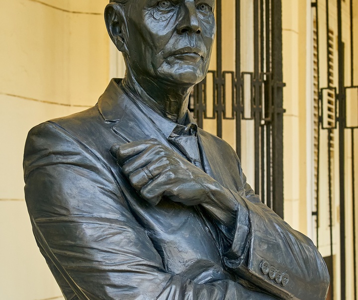 گالری مجسمه‌های گابریل رائول سیسنروس بائز از کوبا