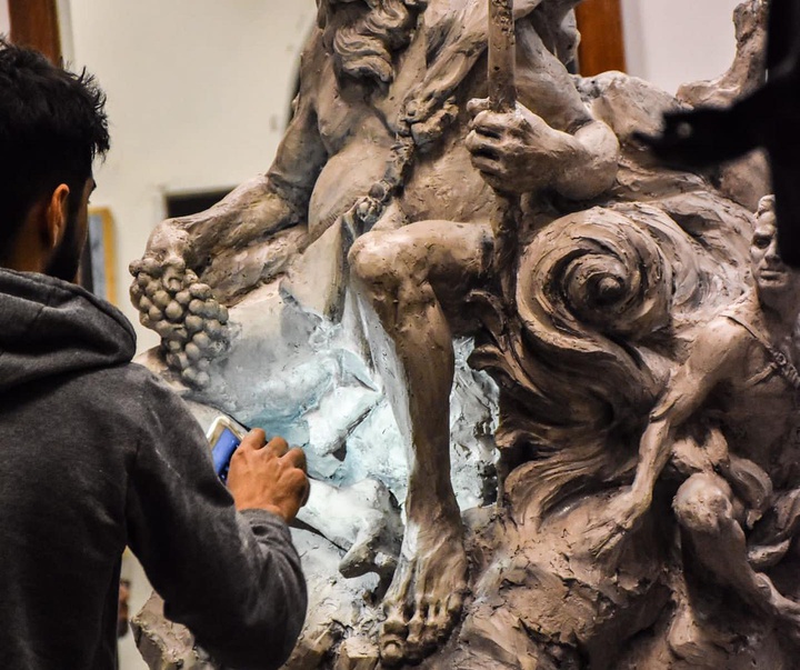 گالری مجسمه‌های کارلوس بناویدز از آرژانتین