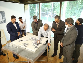 فرهنگسرای نیاوران میزبان آثار منتخب هنرمندان شاخص تجسمی