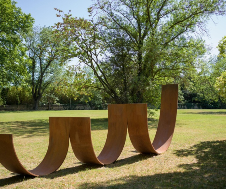 گالری آثار حجم اتین ویارد از فرانسه