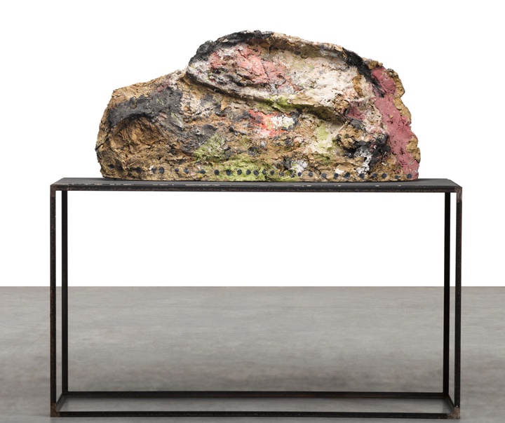 گالری آثار حجم و مجسمه فرانتس وست از اتریش