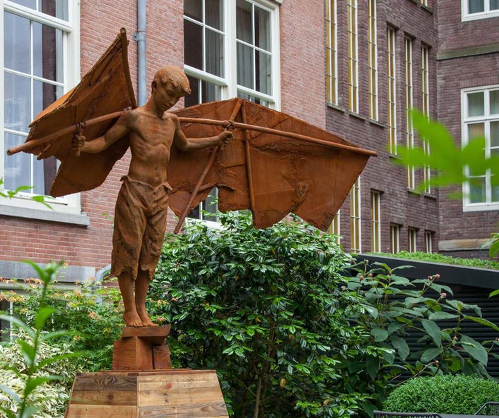 گالری آثار مجسمه و حجم کودرچ و مالاوی از اسپانیا