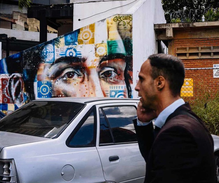 عکس های خیابانی و مستند اجتماعی { لنی رویز } از ونزوئلا ( بخش اول }