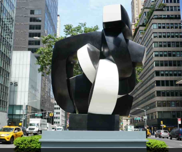 گالری آثار مجسمه و حجم سوفیا واری از یونان