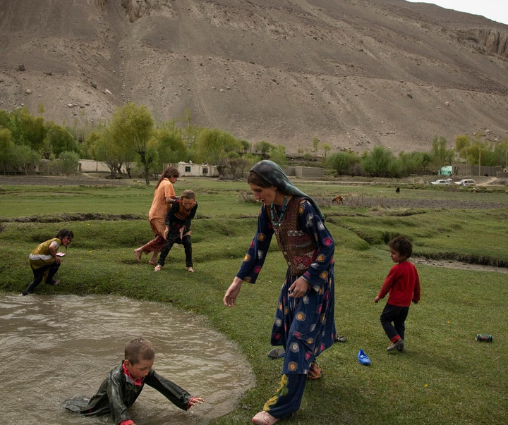 گالری عکس های کیانا حائری از ایران