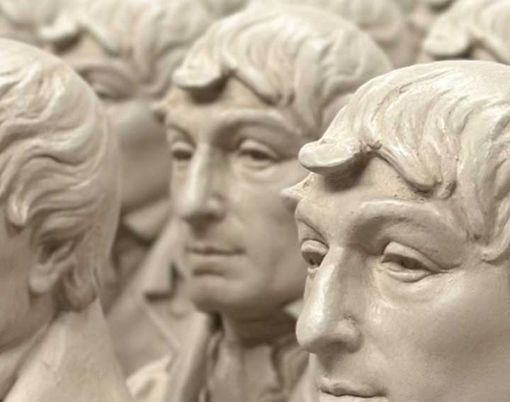 گالری مجسمه‌های کارلوس بناویدز از آرژانتین