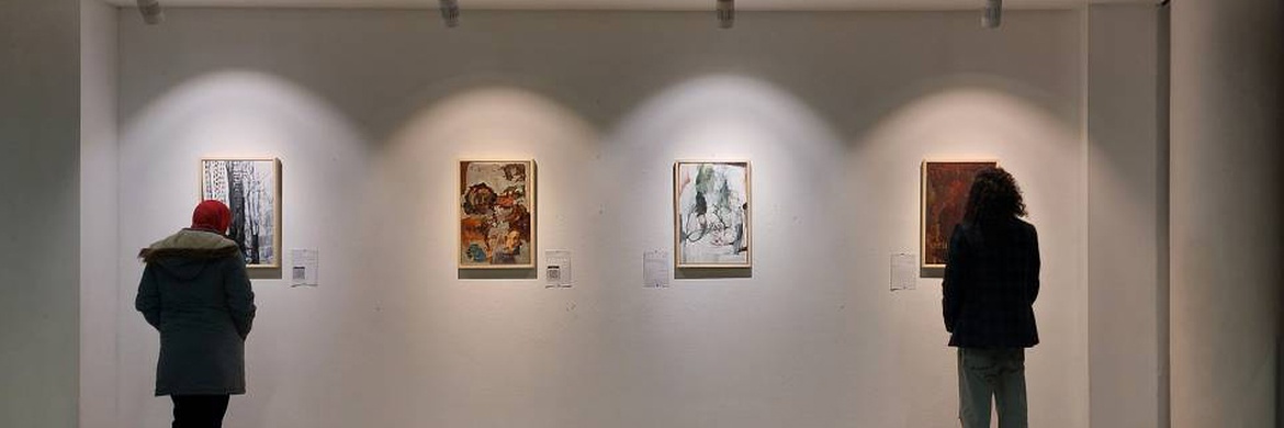 تاریک و روشن در تالار فرهنگ و هنر کرمان