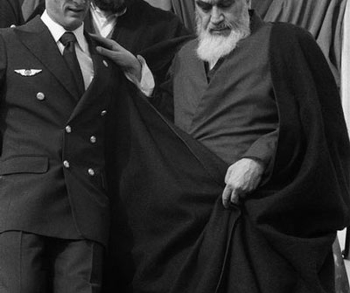 گالری عکس های مستند عباس عطار از ایران  (بخش اول، انقلاب ۱۳۵۷)