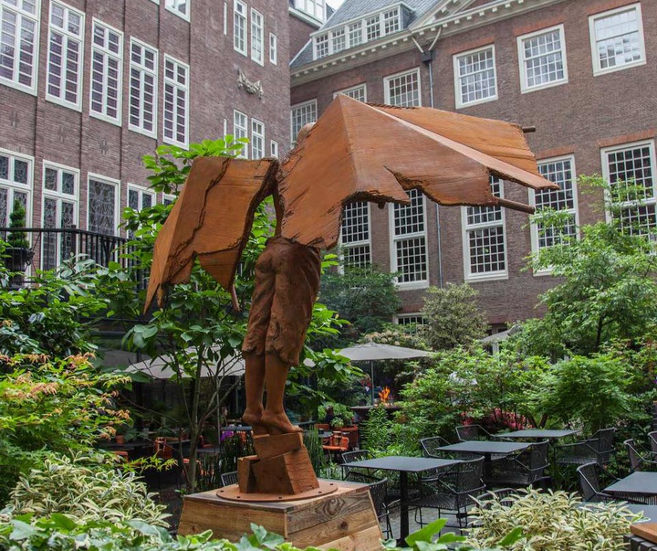 گالری آثار مجسمه و حجم کودرچ و مالاوی از اسپانیا