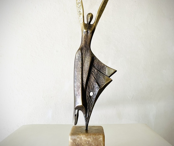 گالری آثار مجسمه و حجم میلکو دوبرو از بلغارستان