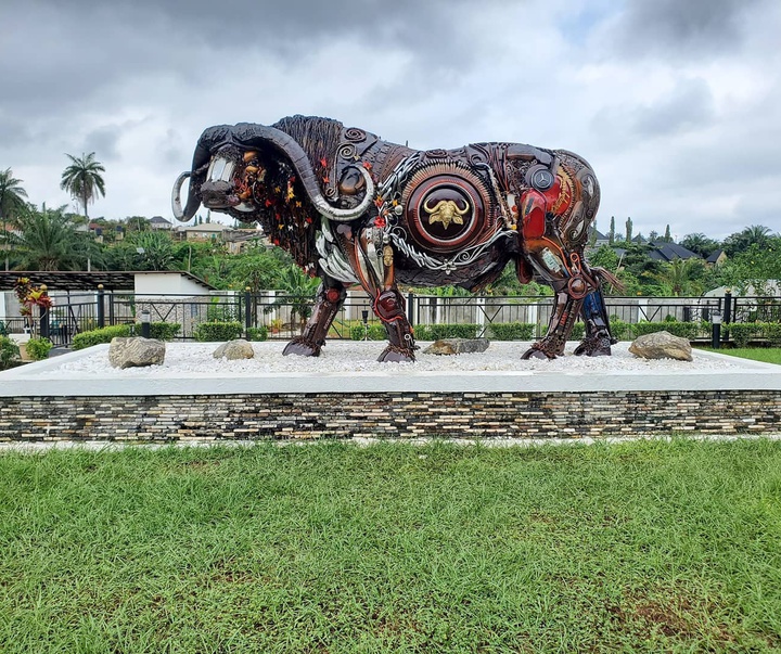 گالری مجسمه های فلزی دوتون پوپولا از نیجریه