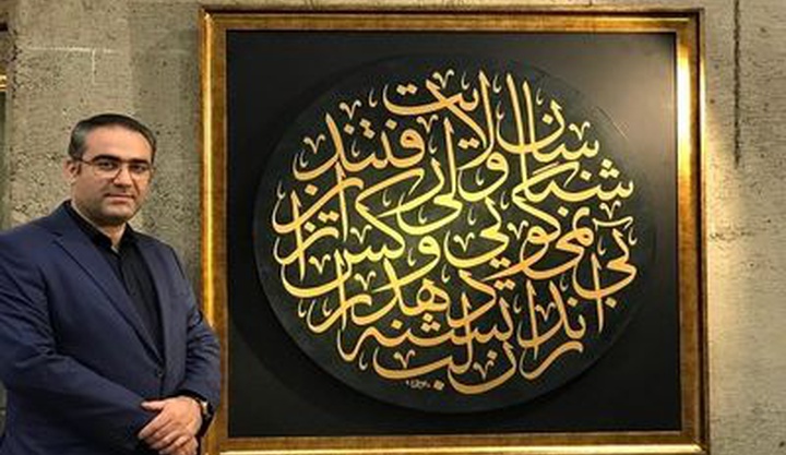 مسئولان آثار هنرمندان را جایگزین هدایای بازاری کنند
