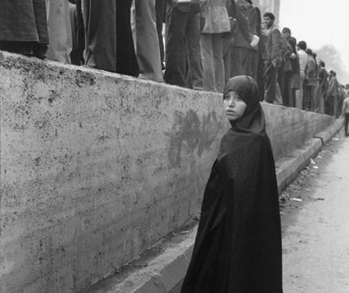 گالری عکس های مستند عباس عطار از ایران  (بخش اول، انقلاب ۱۳۵۷)