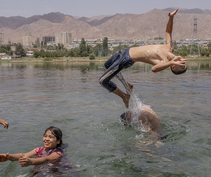 منتخب عکس های مسابقه جهانی عکاسی خبری 2023 World Press Photo { بخش اول }