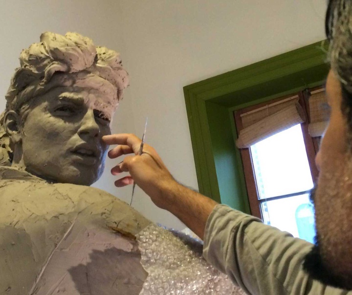 گالری مجسمه‌های کارلوس بناویدز از آرژانتین