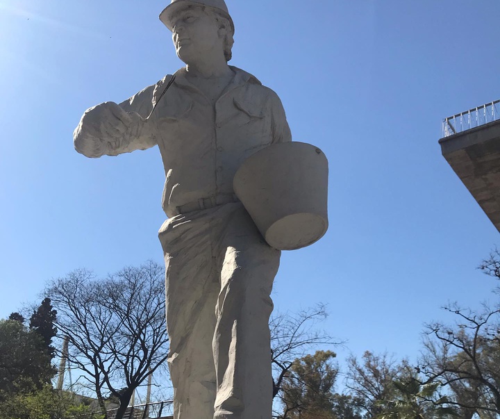 گالری مجسمه‌های کارلوس بناویدز از آرژانتین