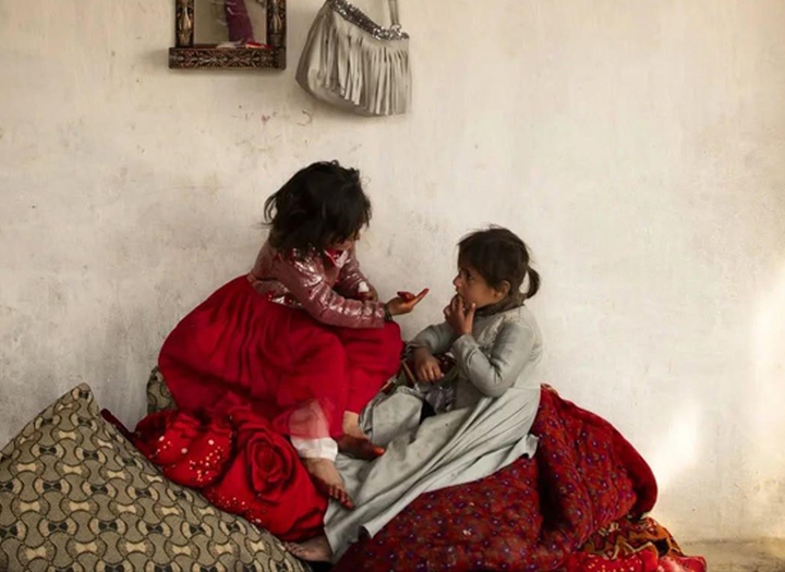 گالری عکس های کیانا حائری از ایران